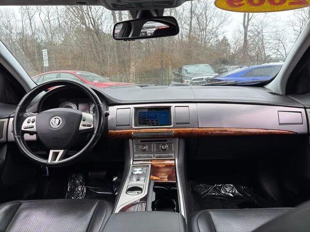 2009 Jaguar XF Premium Luxury