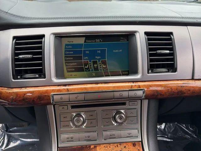 2009 Jaguar XF Premium Luxury