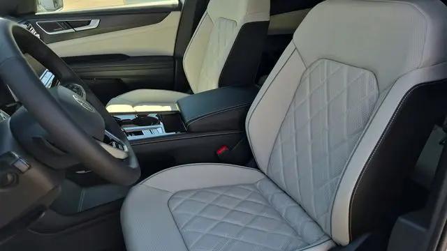 2026 Volkswagen Atlas Cross Sport SEL Premium R-Line