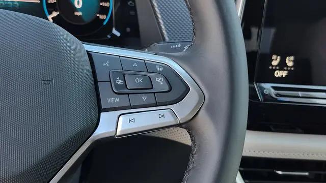 2026 Volkswagen Atlas Cross Sport SEL Premium R-Line