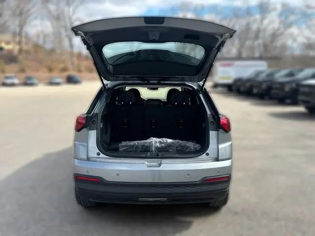 2027 Chevrolet Bolt RS FWD