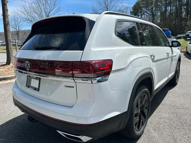 2026 Volkswagen Atlas SE with Technology