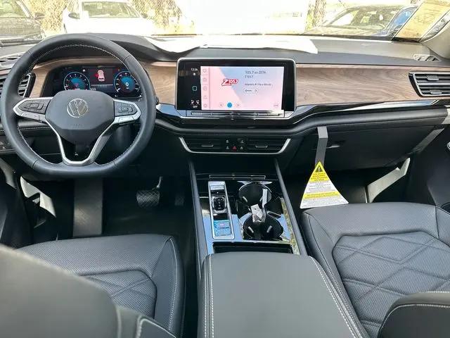 2026 Volkswagen Atlas SE with Technology