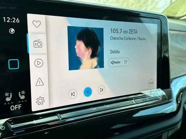 2026 Volkswagen Atlas SE with Technology