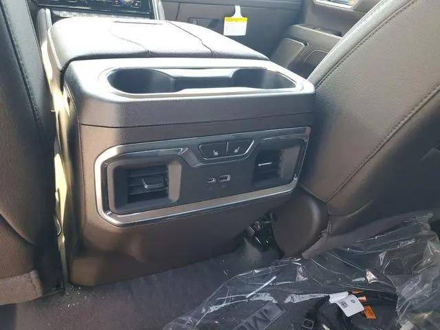 2026 GMC Sierra 2500HD Crew Cab, Standard Bed, Denali, 4WD