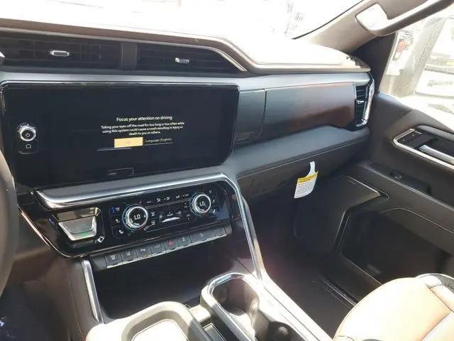 2026 GMC Sierra 2500HD Crew Cab, Standard Bed, Denali, 4WD