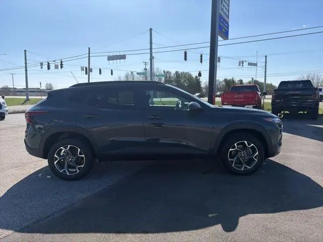 2026 Chevrolet Trax FWD LT