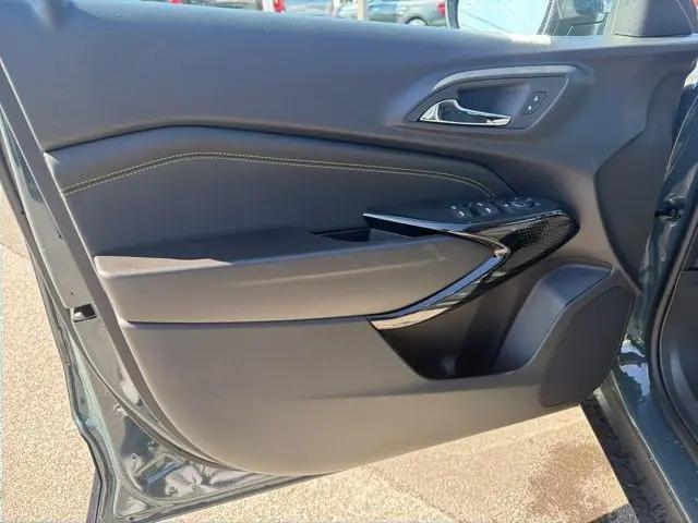 2026 Chevrolet Trax FWD LT