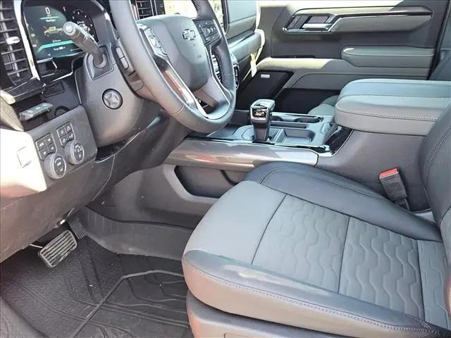 2026 Chevrolet Silverado 1500 4WD Crew Cab Short Bed ZR2