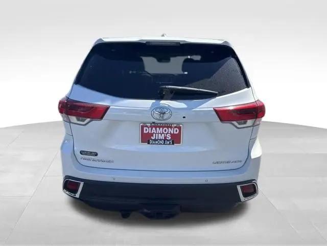 2017 Toyota Highlander Limited