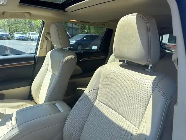 2017 Toyota Highlander Limited