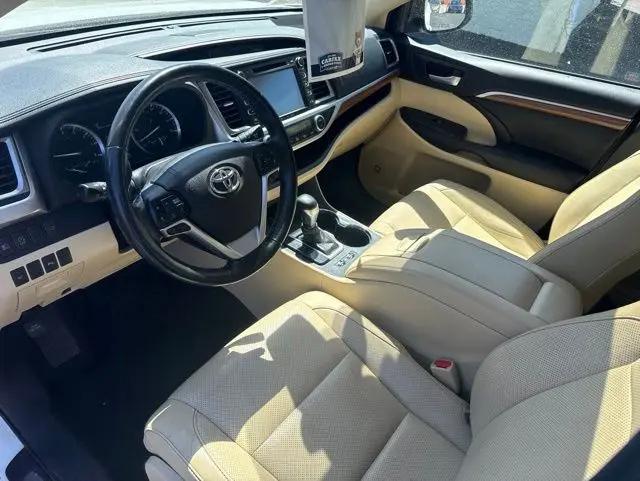 2017 Toyota Highlander Limited