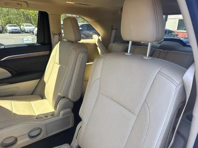 2017 Toyota Highlander Limited