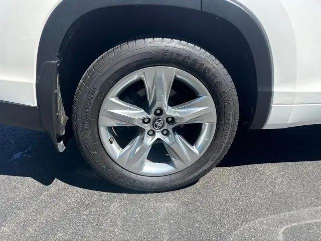 2017 Toyota Highlander Limited