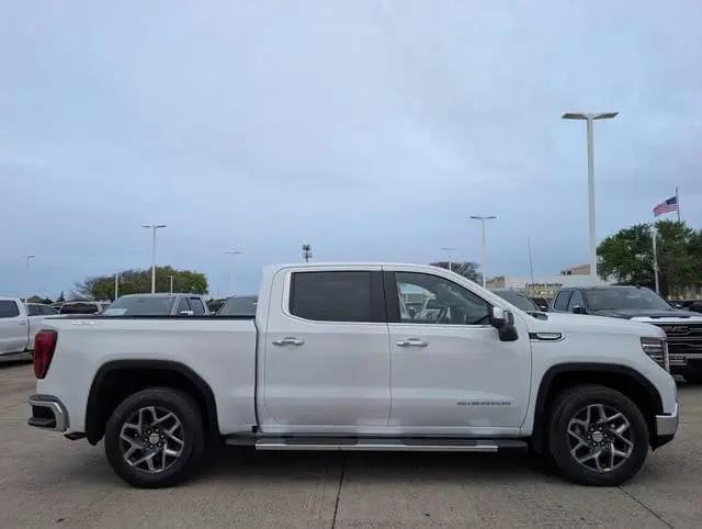 2026 GMC Sierra 1500 Crew Cab, Short Bed, SLT, 4WD