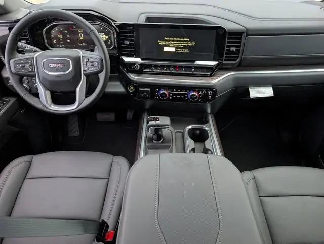 2026 GMC Sierra 1500 Crew Cab, Short Bed, SLT, 4WD