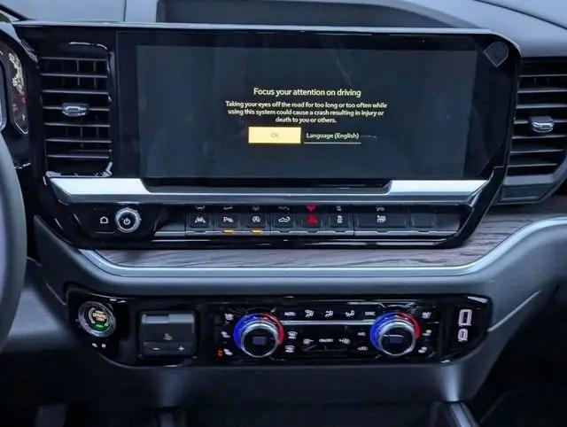 2026 GMC Sierra 1500 Crew Cab, Short Bed, SLT, 4WD