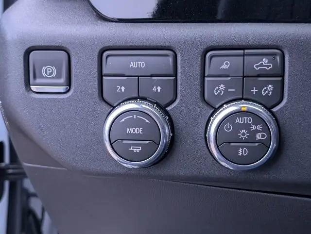 2026 GMC Sierra 1500 Crew Cab, Short Bed, SLT, 4WD