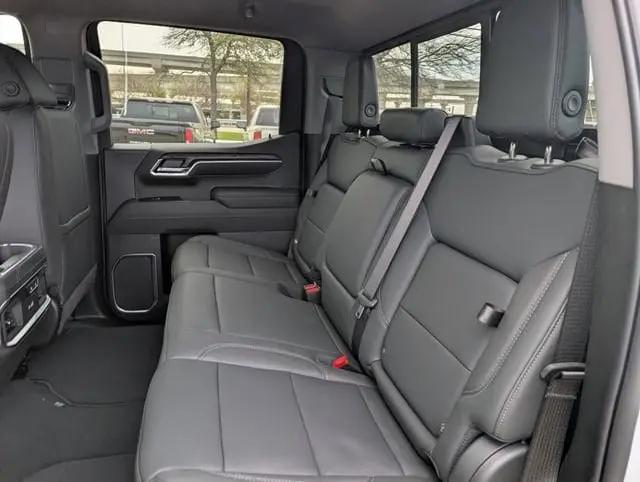 2026 GMC Sierra 1500 Crew Cab, Short Bed, SLT, 4WD