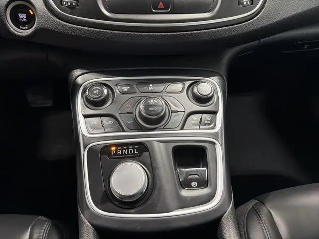 2015 Chrysler 200 C