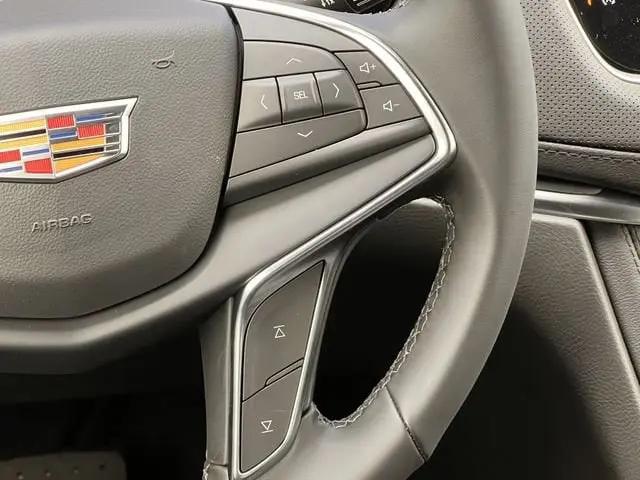 2026 Cadillac XT5 Luxury FWD