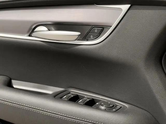 2026 Cadillac XT5 Luxury FWD