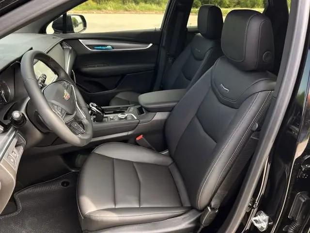 2026 Cadillac XT5 Luxury FWD