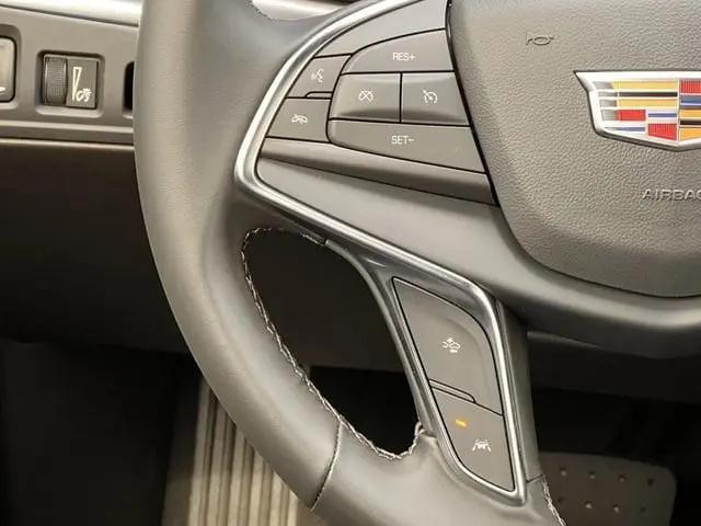 2026 Cadillac XT5 Luxury FWD