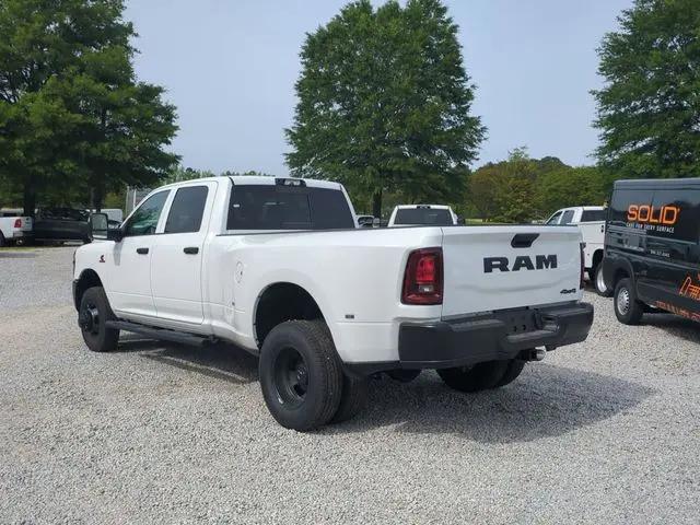 2026 Ram 3500 Tradesman Crew Cab 4x4 8 Box