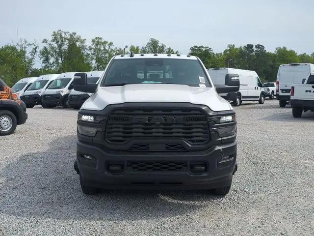 2026 Ram 3500 Tradesman Crew Cab 4x4 8 Box