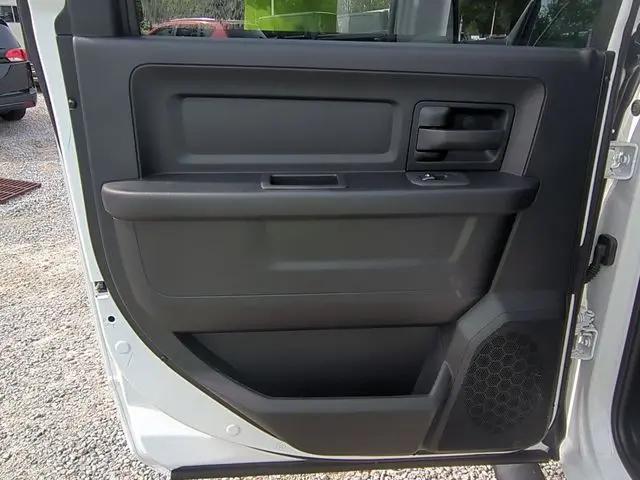 2026 Ram 3500 Tradesman Crew Cab 4x4 8 Box