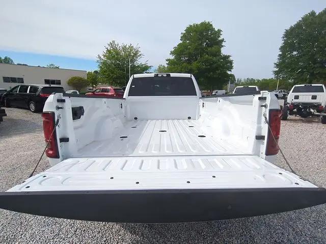 2026 Ram 3500 Tradesman Crew Cab 4x4 8 Box