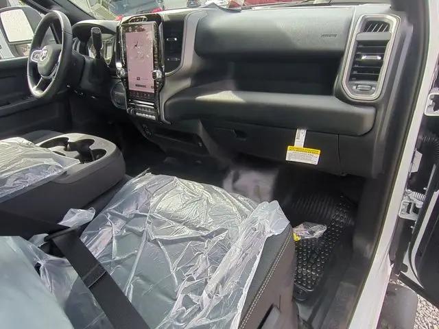 2026 Ram 3500 Tradesman Crew Cab 4x4 8 Box