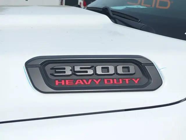2026 Ram 3500 Tradesman Crew Cab 4x4 8 Box