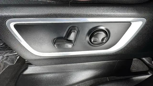2022 Ram 1500 Laramie Crew Cab 4x4 5'7" Box
