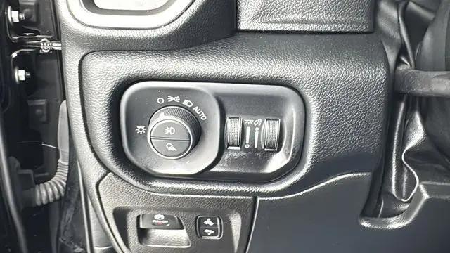 2022 Ram 1500 Laramie Crew Cab 4x4 5'7" Box