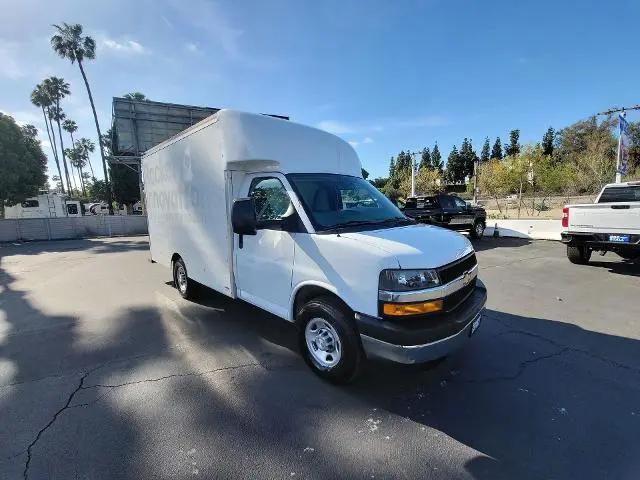 2022 Chevrolet Express Cutaway Work Van