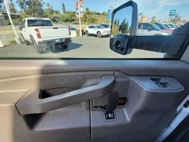 2022 Chevrolet Express Cutaway Work Van