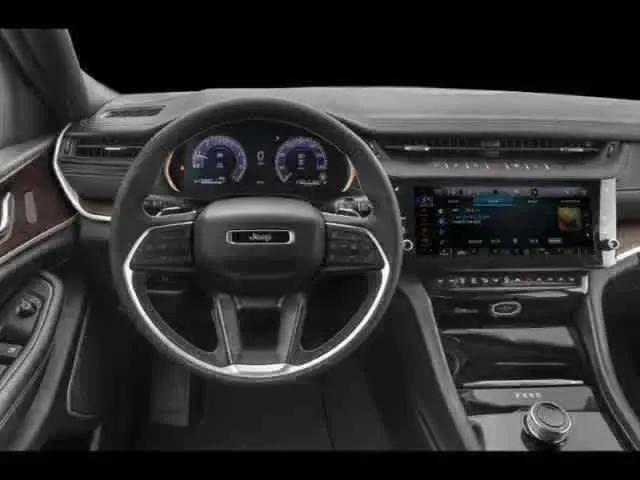 2026 Jeep Grand Cherokee Summit 4x4