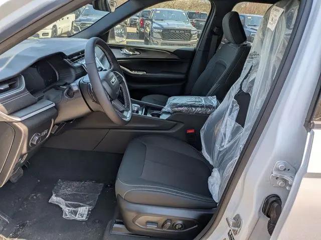 2026 Jeep Grand Cherokee L Altitude 4x4