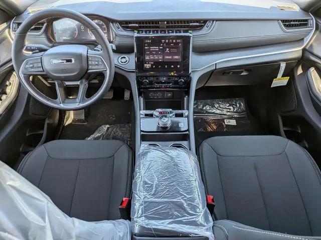 2026 Jeep Grand Cherokee L Altitude 4x4