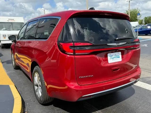 2026 Chrysler Pacifica Select AWD