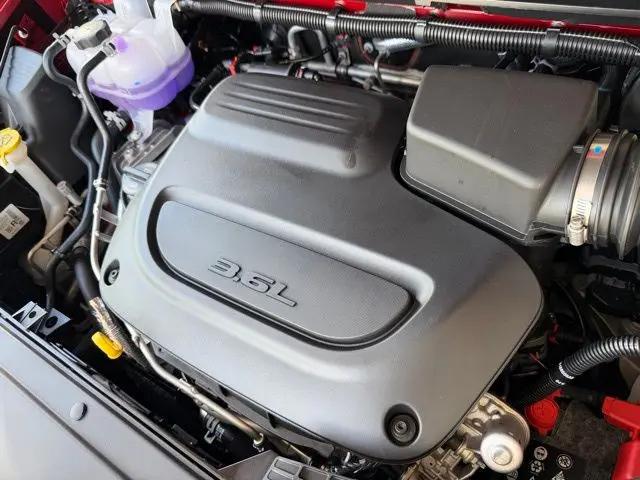 2026 Chrysler Pacifica Select AWD