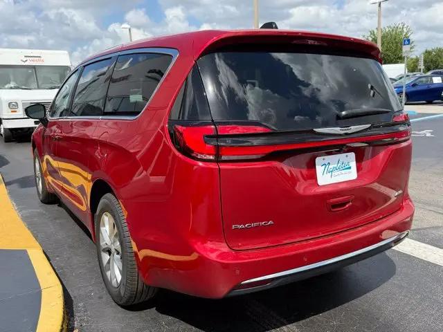 2026 Chrysler Pacifica Select AWD