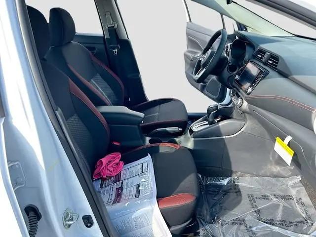 2025 Nissan Versa 1.6 SR
