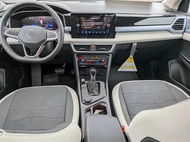 2026 Volkswagen Taos SE
