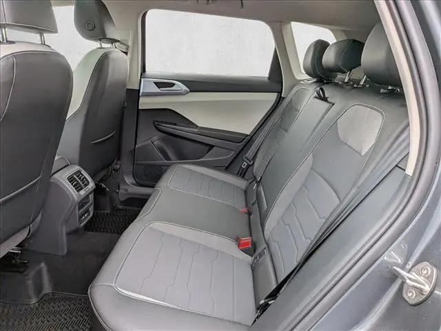 2026 Volkswagen Taos SE