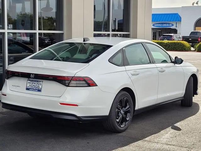 2025 Honda Accord Sedan SE