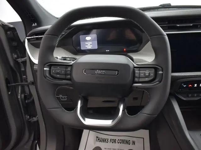 2026 Jeep Cherokee Laredo 4x4