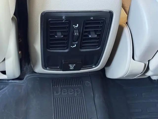 2021 Jeep Grand Cherokee Laredo E 4x4